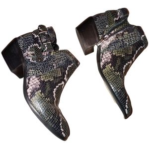 6M Women's Vince Camuto Pamma Snake Print Black Olive Cream Booties
